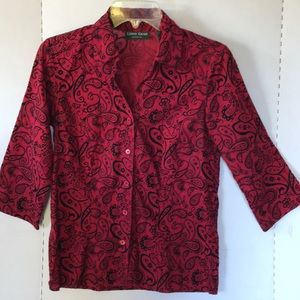 Women’s Small Lemon Grass Red Paisley Top